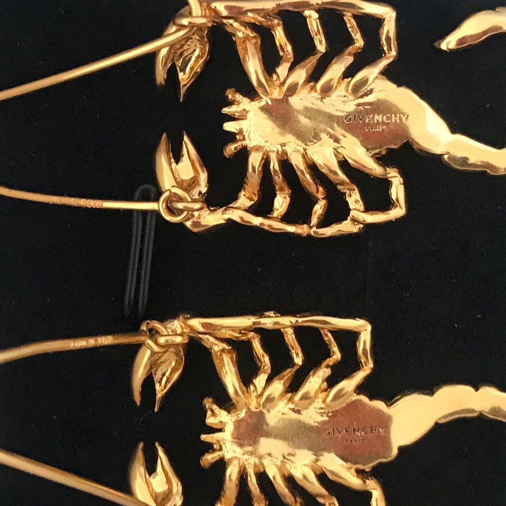 Givenchy Scorpio Earrings Gold